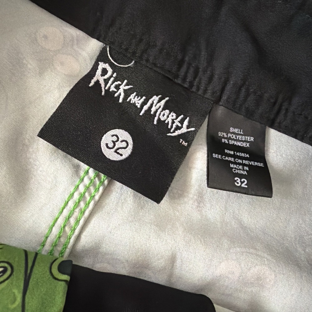 Rick and Morty Board Shorts Adult Men's Swim Trunks Size 32 Beach Pool Resort - Picture 2 of 7